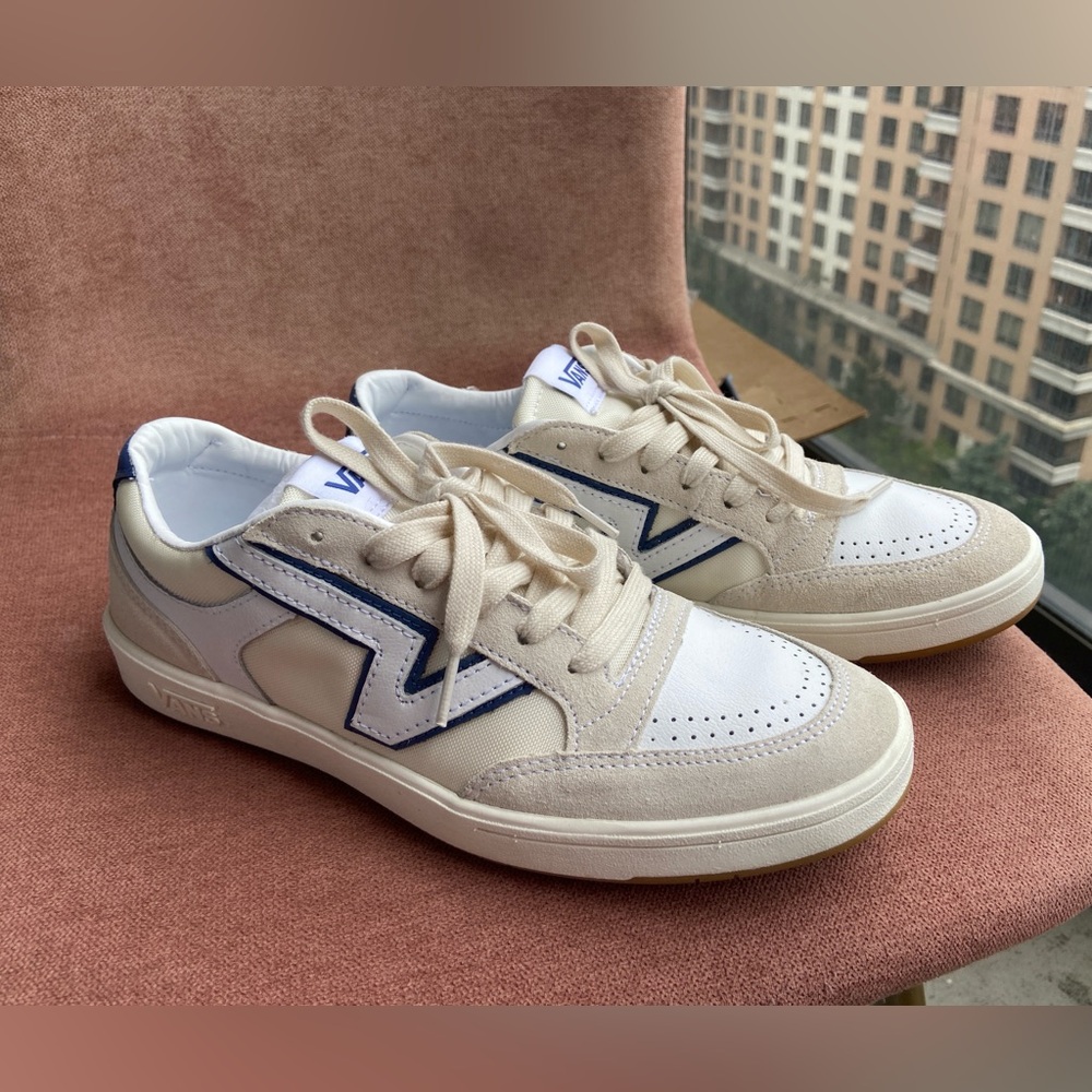Vans Sneaker Men’s US8 Serio Collection Lowland CC Off-white